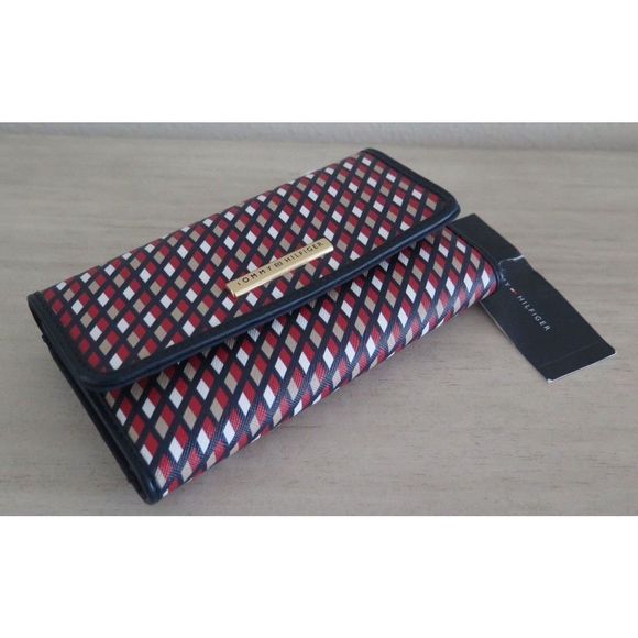 Tommy Hilfiger 69J4080 Red/White/Blue Diamond Print Tri-Fold Checkbook Wallet - Picture 4 of 11